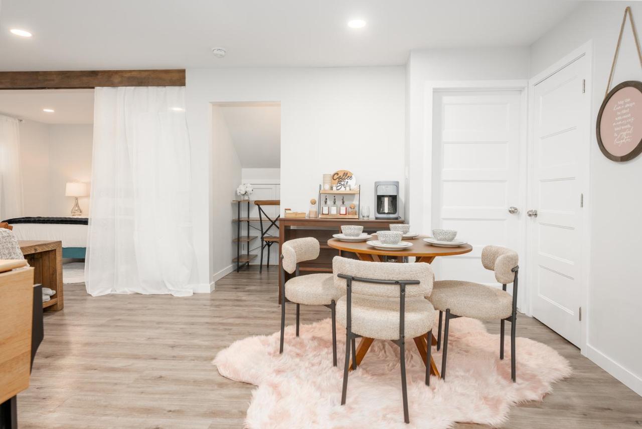 Copperwood Cozy Cellar With Hot Tub Ξενοδοχείο Lethbridge Εξωτερικό φωτογραφία